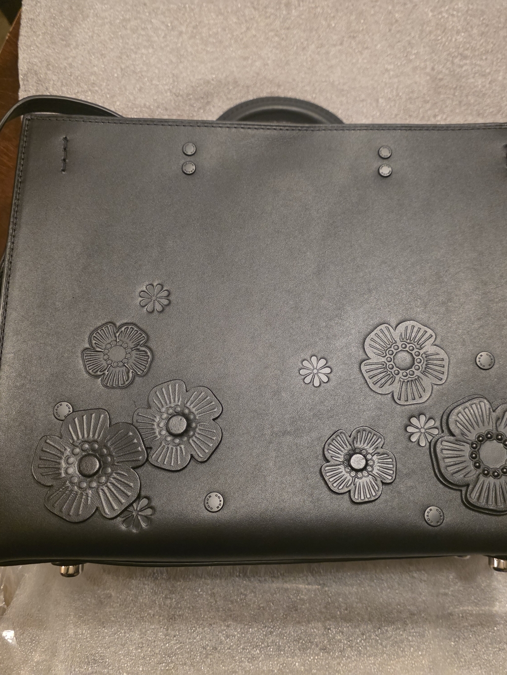 Coach Rogue 31 Tea Rose Black - Picture 3 of 16